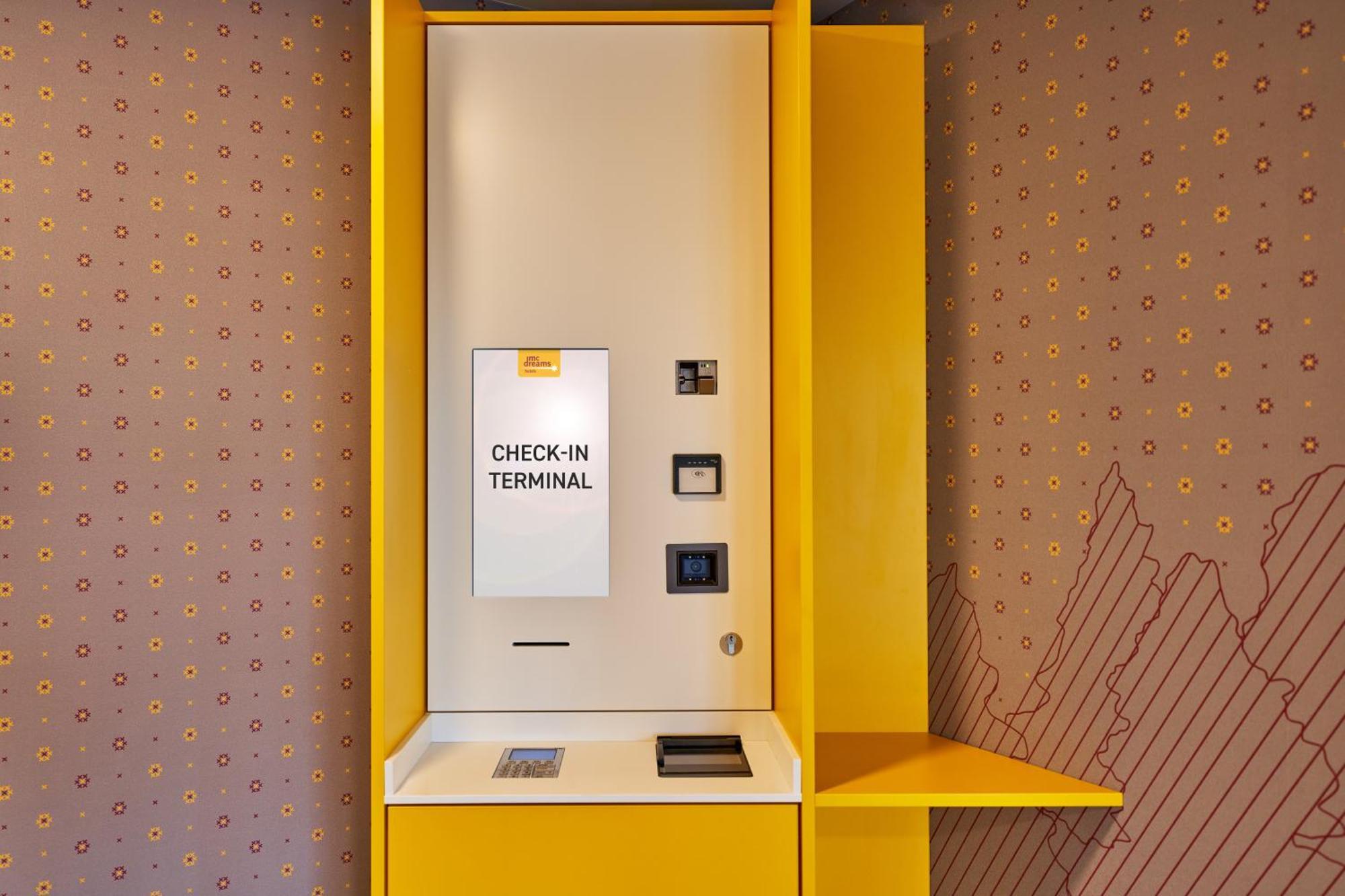 Mcdreams Hotel Moenchengladbach Екстер'єр фото