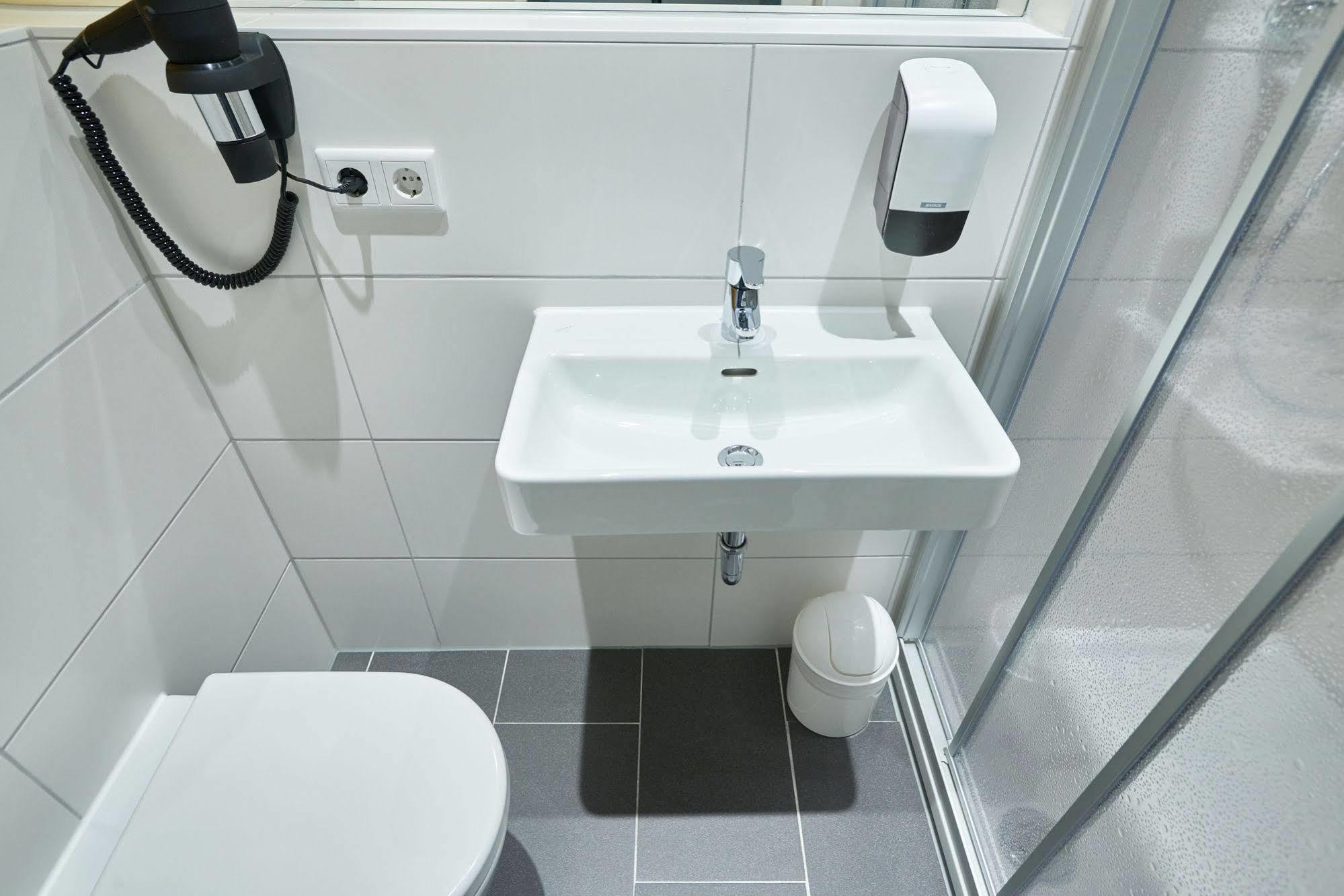 Mcdreams Hotel Moenchengladbach Екстер'єр фото