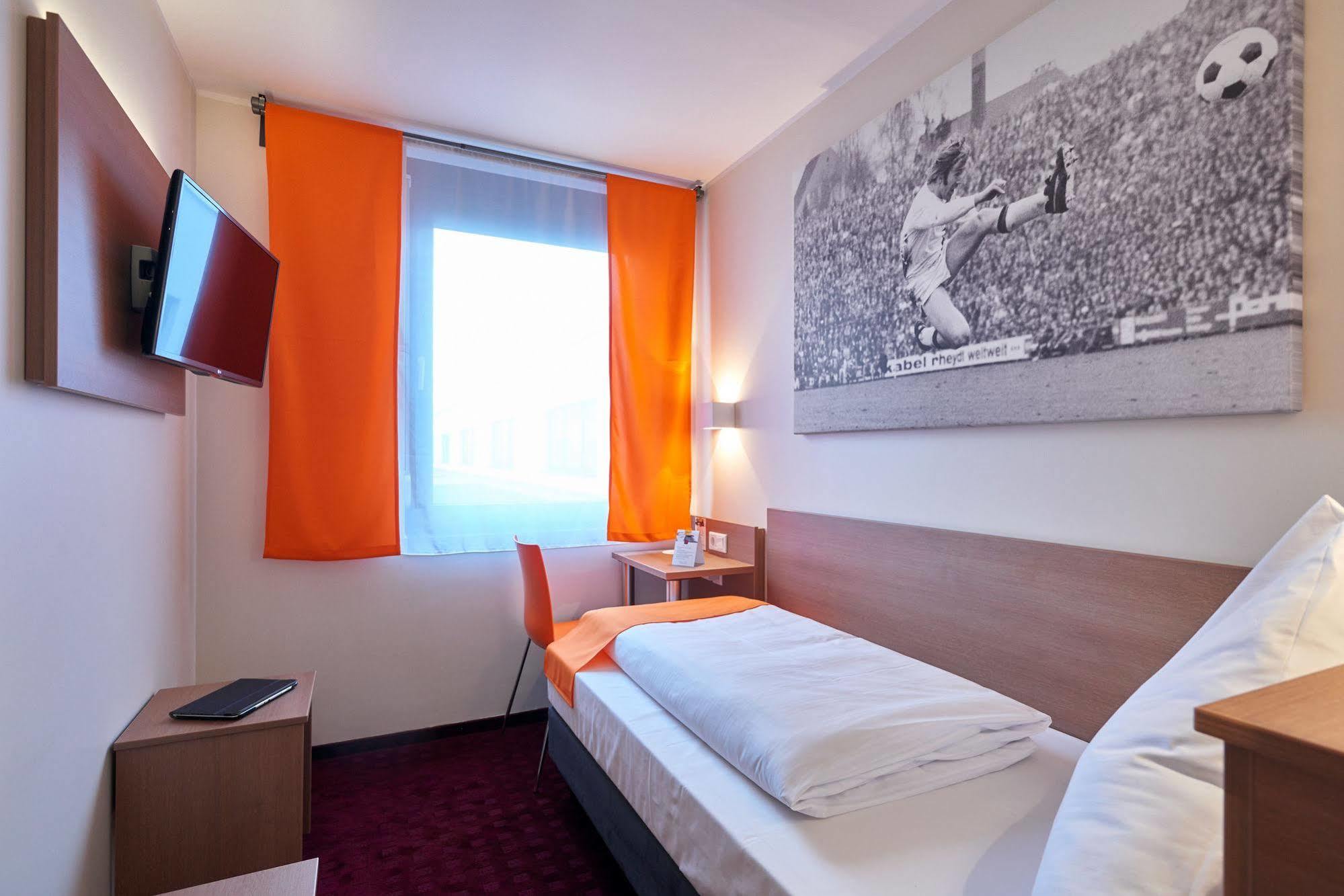Mcdreams Hotel Moenchengladbach Екстер'єр фото