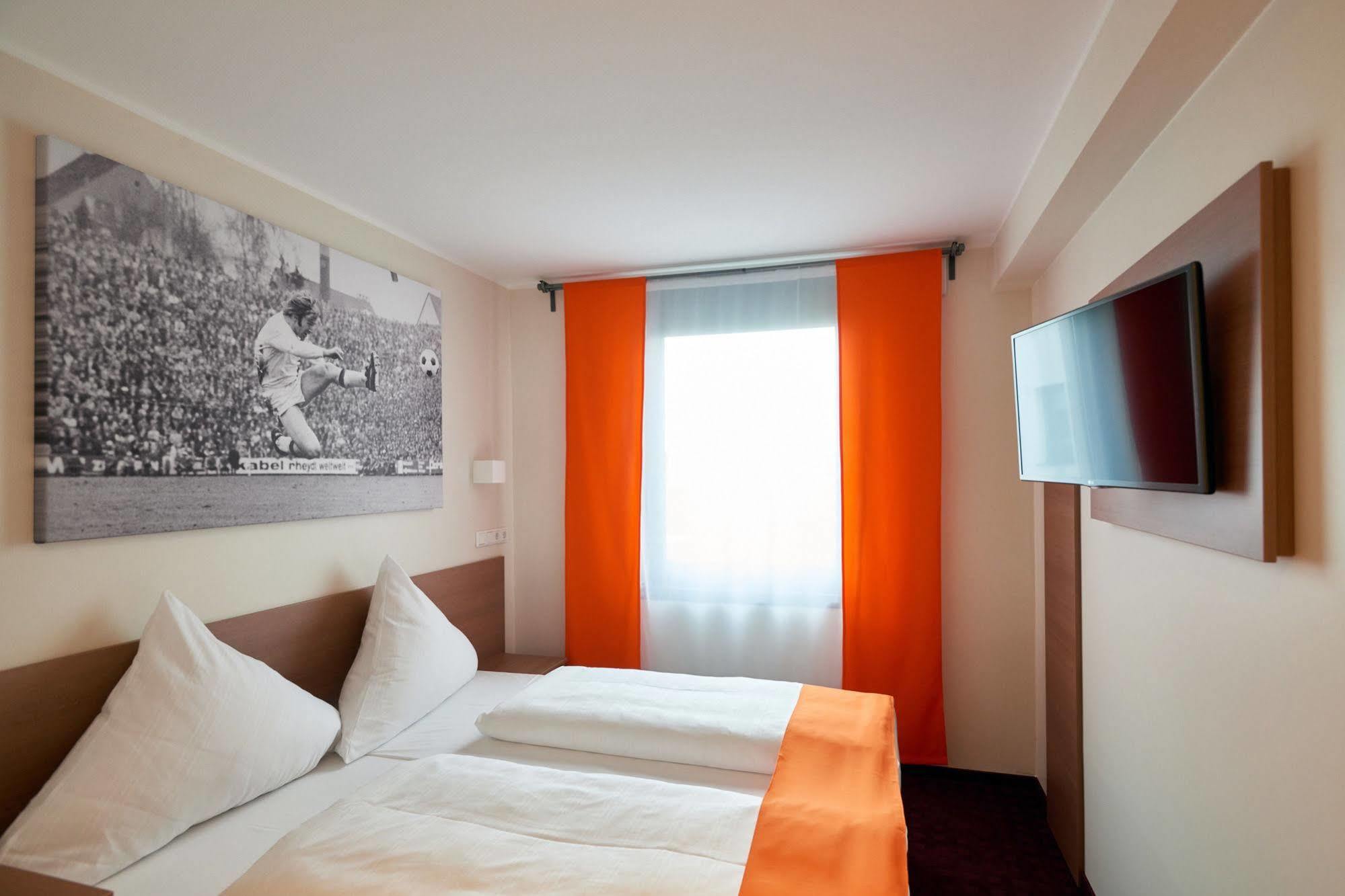 Mcdreams Hotel Moenchengladbach Екстер'єр фото