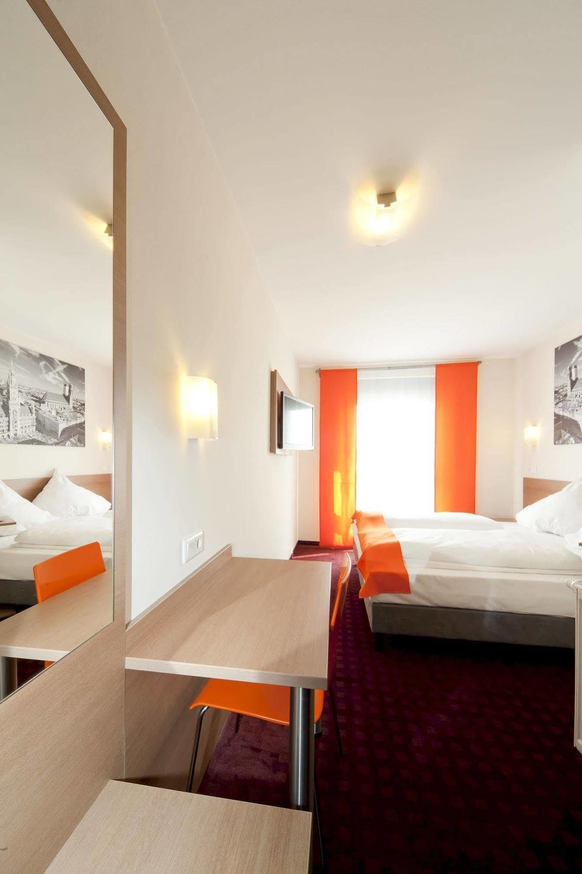 Mcdreams Hotel Moenchengladbach Екстер'єр фото